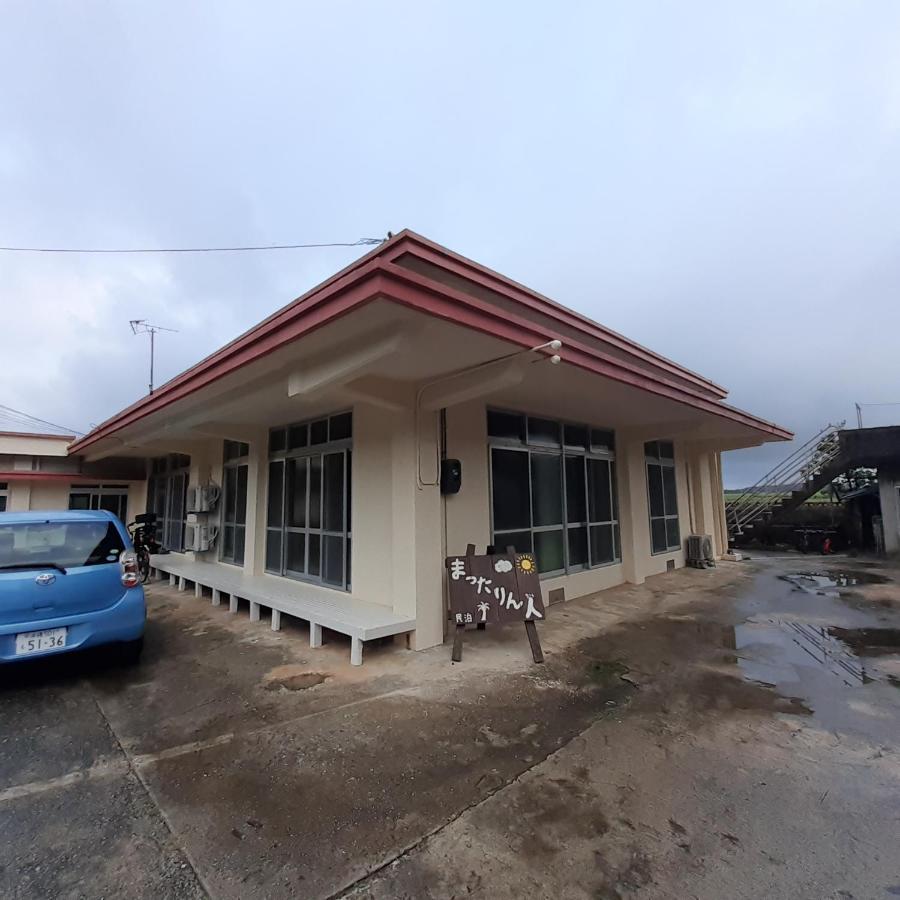 民泊まったりん人 Apartment Kumejima Exterior photo